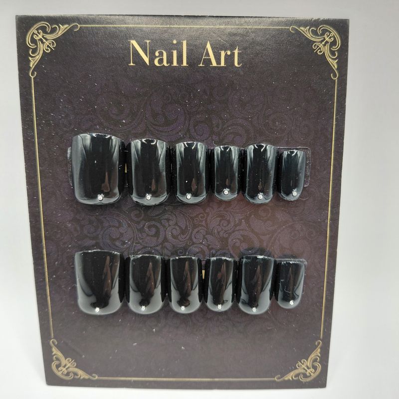 Glossy Svarte Press-On Negler 